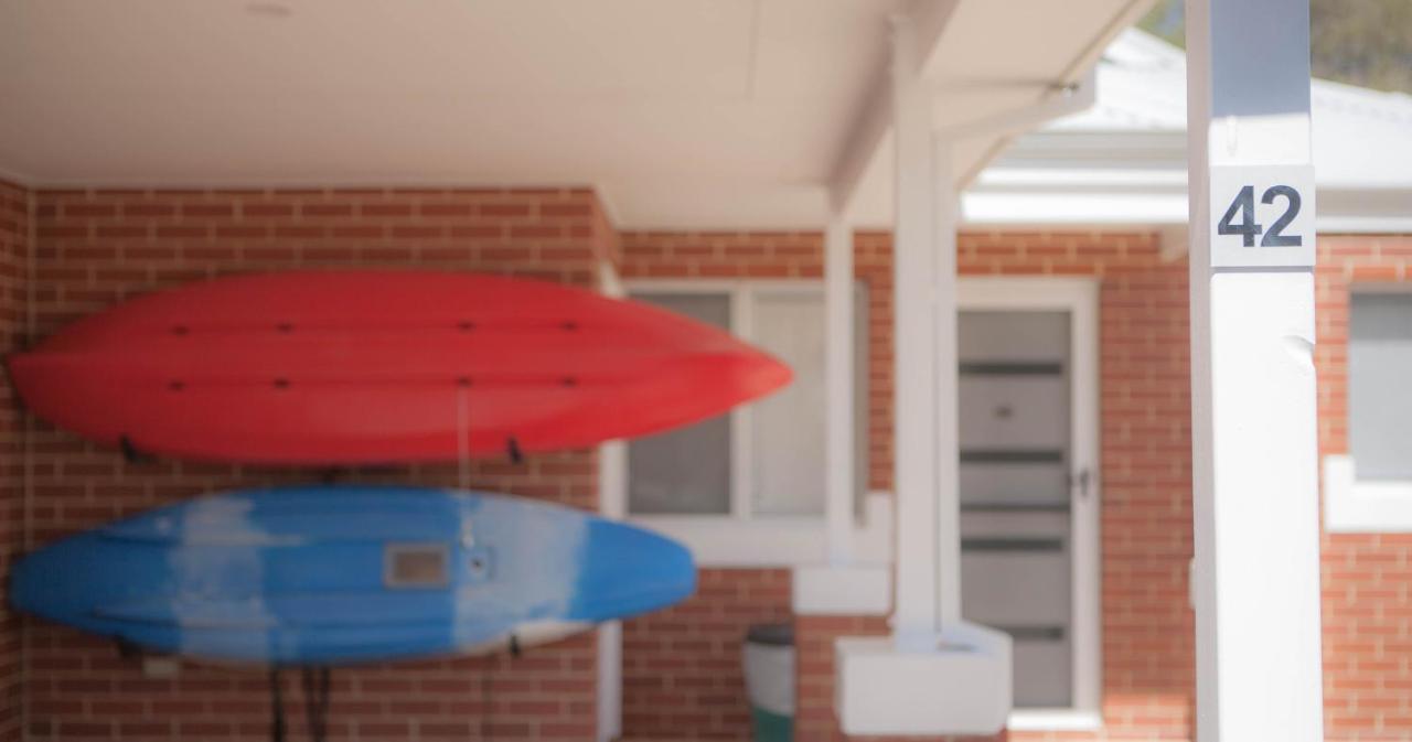 Fortytwo - Oceanside Retreat バッセルトン エクステリア 写真