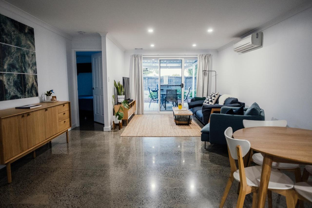 Fortytwo - Oceanside Retreat バッセルトン エクステリア 写真